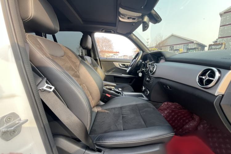Used Mercedes-Benz GLK-Class 2014 GLK 200 Standard Model Interior 5