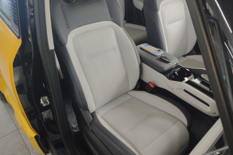 Used iCAR 03 2024 501km Four-wheel Drive Long-range Intelligent Driving Edition
