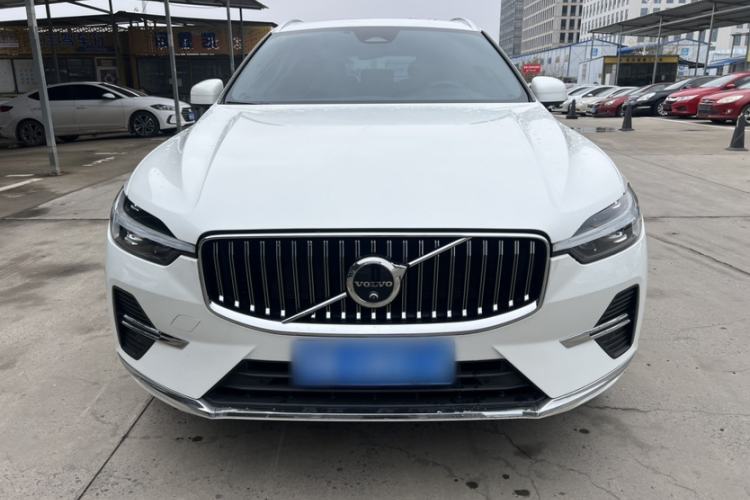 Used Volvo XC60 2024 B5 4x4 Smart Luxury Edition
