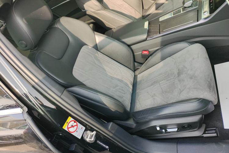 Used Audi A6L 2023 Revised Edition 45 TFSI quattro Prestige Dynamic Version
