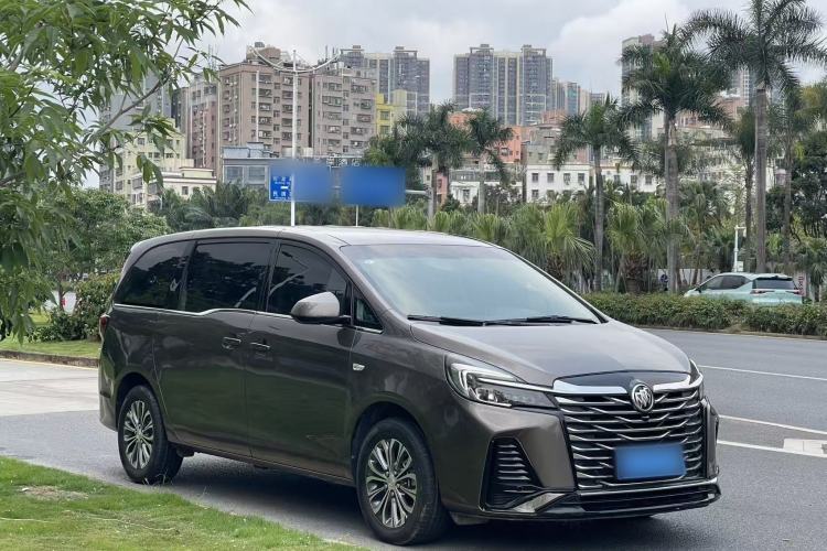 Used Buick GL8 2022 Land Cruiser Executive Class 652T Comfort Model Front Right 45 Deg