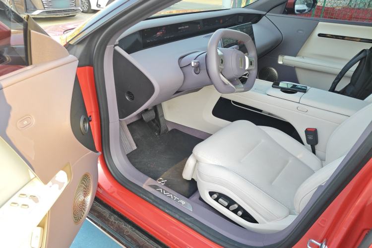 Used Avatr 06 2025 Pro Range-Extended Edition
