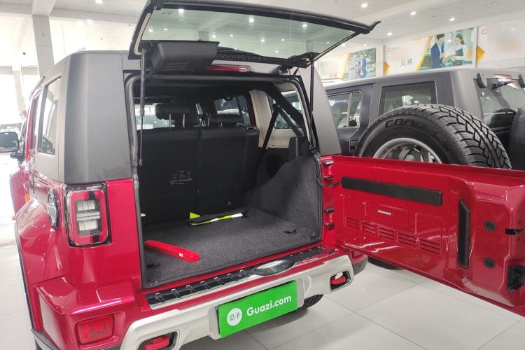 Used BAIC Off-Road BJ40 2024 2.0T Urban Hunter Honor Edition Trunk