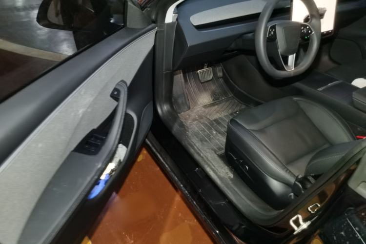 Used Tesla Model 3 2023 Rear-Wheel-Drive Version
