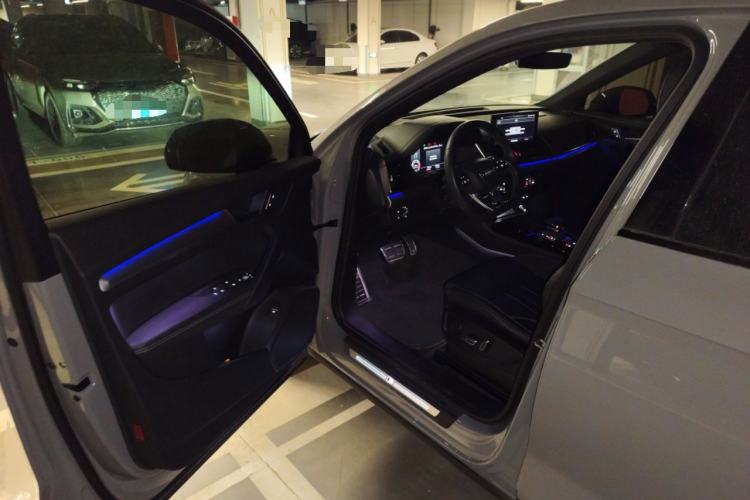 Used Audi Q5L Sportback 2024 40 TFSI Fashion Version
