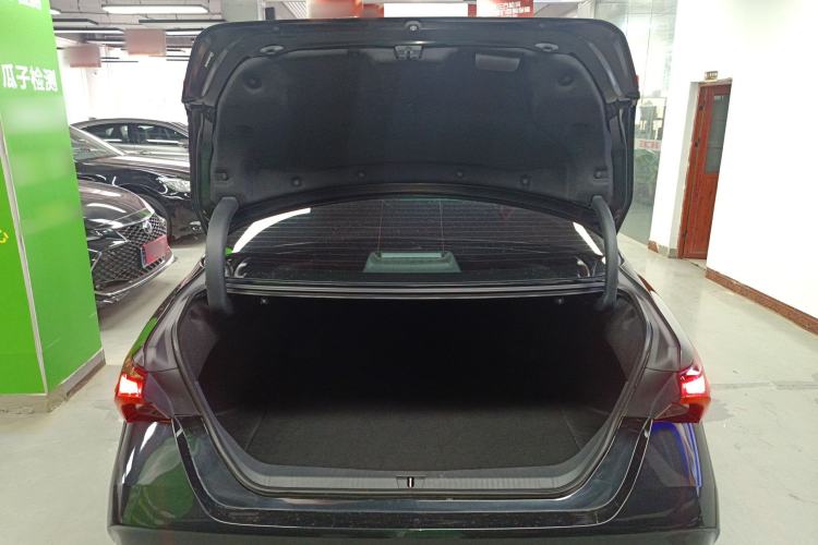 Used Toyota Avalon 2023 2.0L Premium Edition