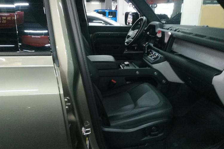 Used Land Rover Defender 2023 Facelift 110 3.0T P400 X-DYNAMIC HSE
