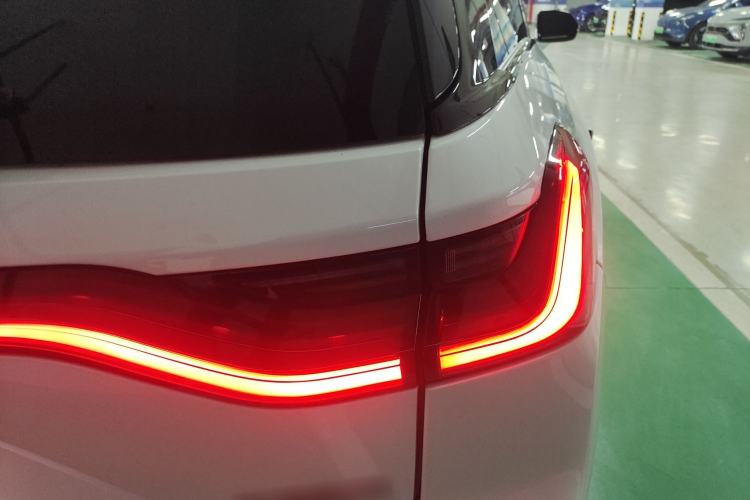 Used Nio ES8 2022 75 kWh 7-Seater Version
