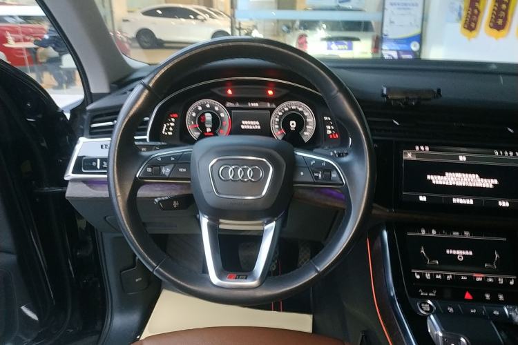 Used Audi Q7 2021 55 TFSI quattro S line Sport model