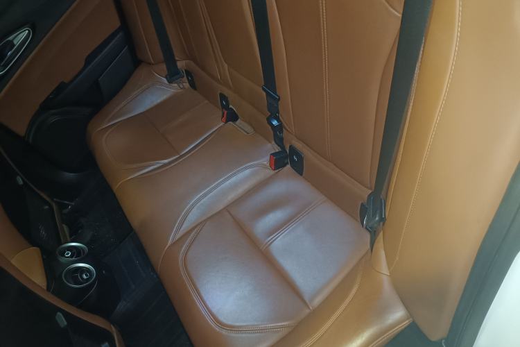 Used Alfa Romeo Giulia 2017 2.0T 280HP Luxury Edition Left Rear Seat