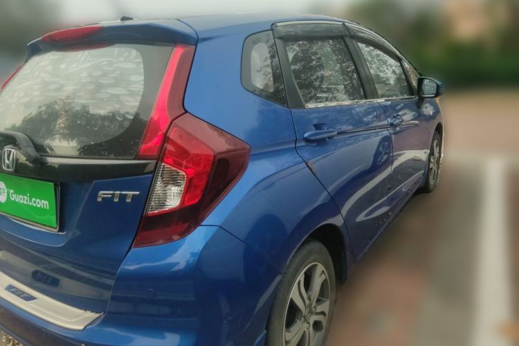 Used Honda Fit 2018 1.5L CVT Comfort Version Rear Right 45 Deg