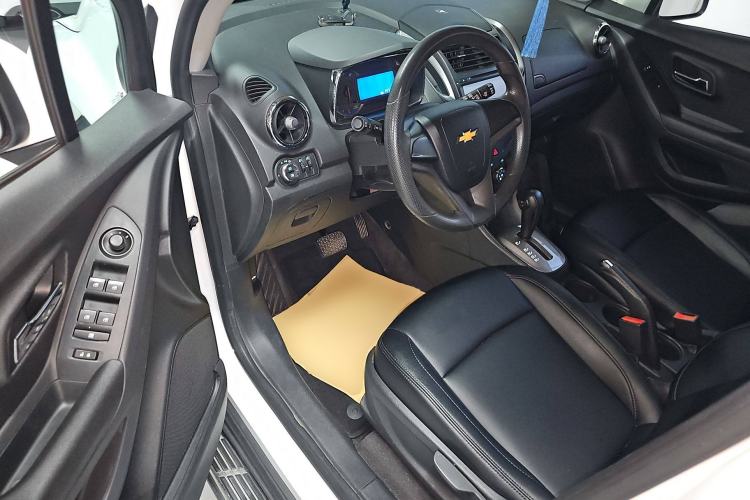 Used Chevrolet Trax 2016 1.4T Automatic Two-Wheel Drive Comfort Version with Sunroof