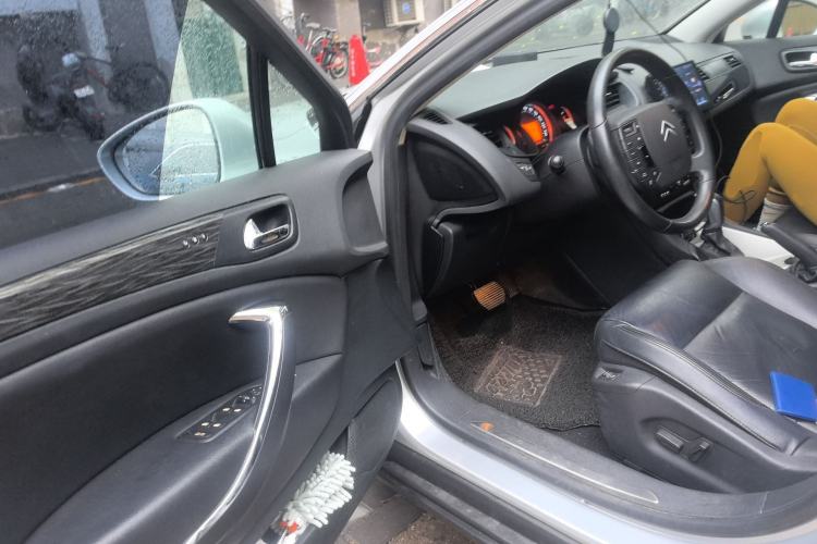 Used Citroen C5 2011 2.3L Automatic Zunyu Version Driver Seat