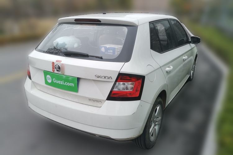 Used Skoda Fabia 2016 1.4L Automatic Car Enjoy Edition

