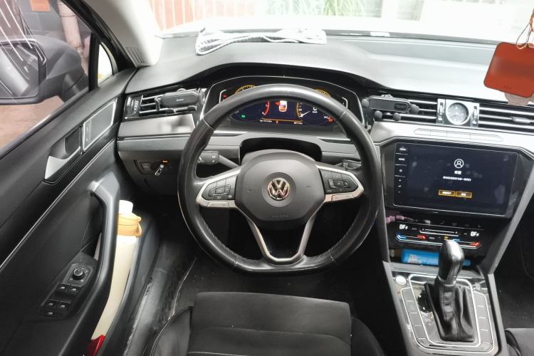 Used Volkswagen Magotan 2020 330TSI DSG Luxury Edition Steering Wheel