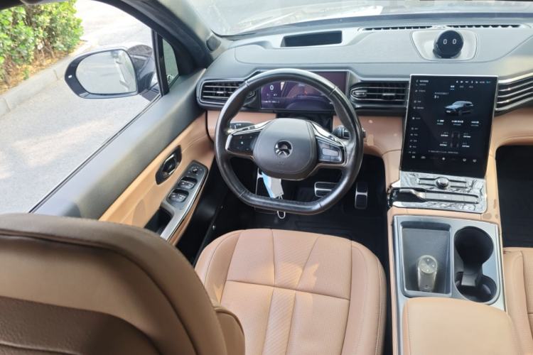 Used Nio ES8 2020 580 km Range Signature Edition Six-Seater Version
