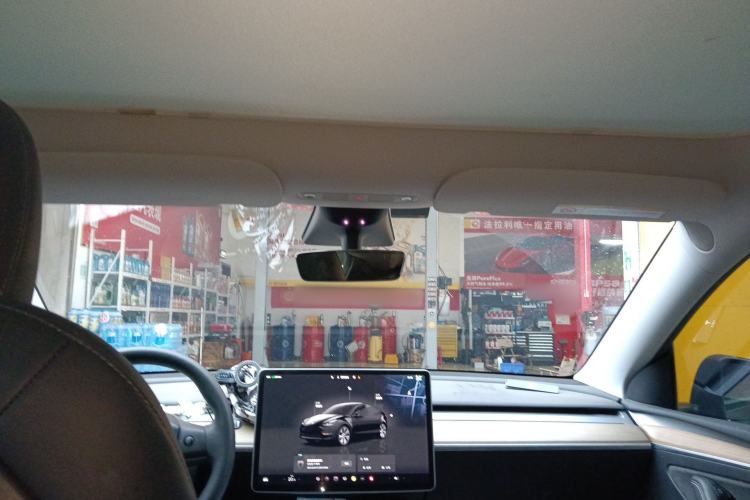 Used Tesla Model Y 2023 Rear-Wheel-Drive Version Headliner