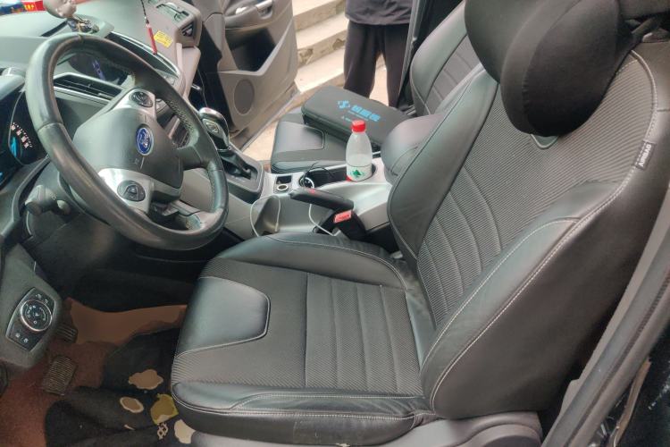 Used Ford Kuga 2013 1.6L GTDi Two-Wheel-Drive Trend Model