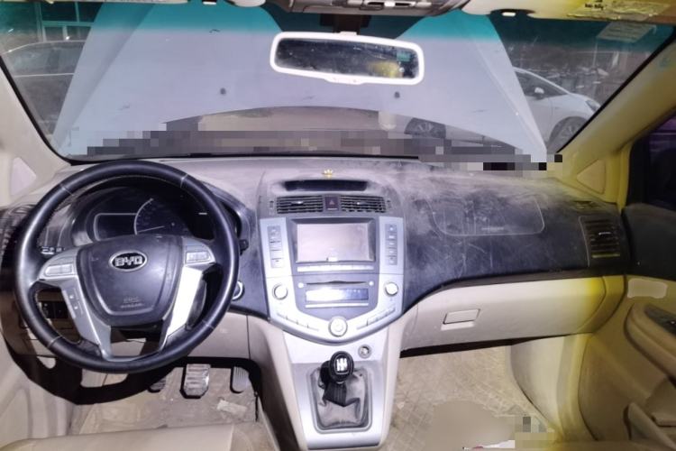 Used BYD S6 2011 2.0L Manual Luxury Edition