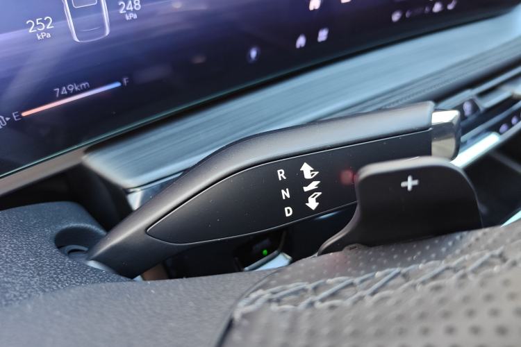 Used Buick LaCrosse 2025 28T Platinum Edition
