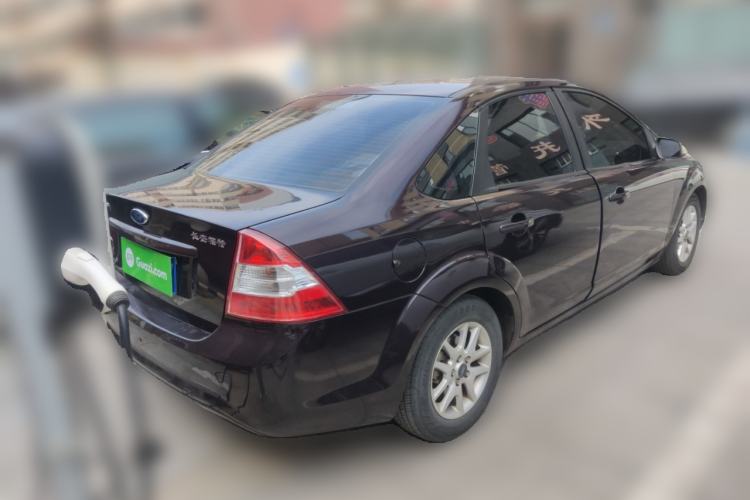 Used Ford Focus 2012 Sedan Classic 1.8L Automatic Base Model
