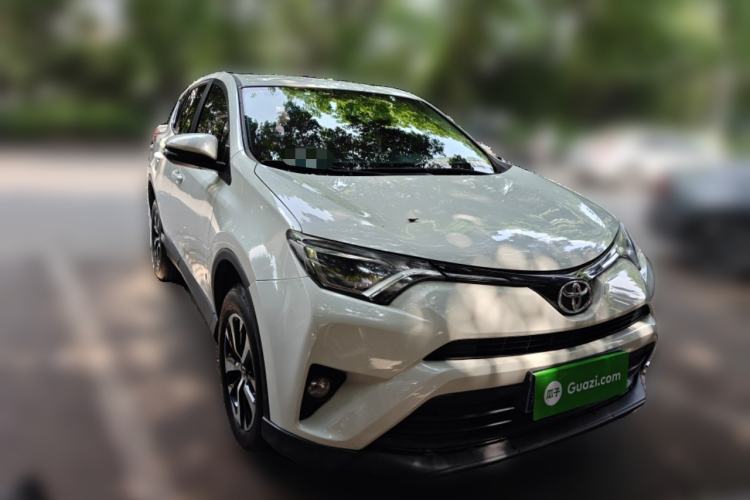 Used Toyota RAV4 2016 2.0L CVT Two-Wheel Drive Urban Edition China V Standard