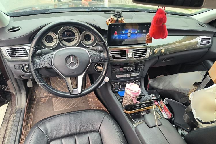 Used Mercedes-Benz CLS 2012 CLS 300 CGI Center Console