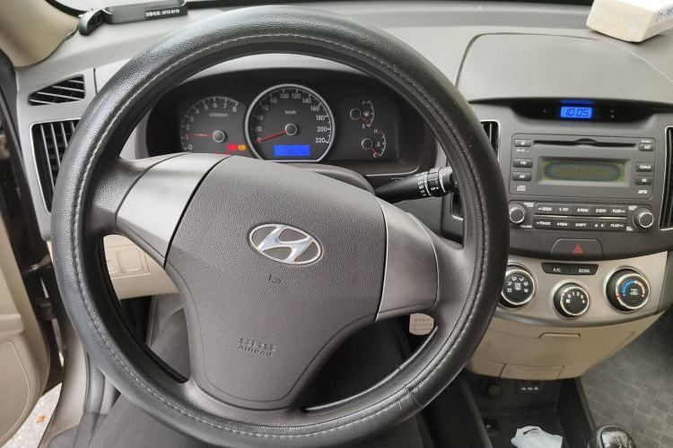 Used Hyundai Celesta 2011 1.6L Manual Comfort Edition Steering Wheel