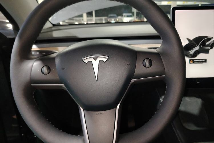 Used Tesla Model Y 2021 Long-Range All-Wheel-Drive Version