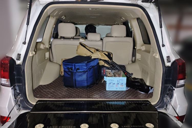 Used Toyota Land Cruiser 2016 4.0L Automatic Transmission Middle East Version
