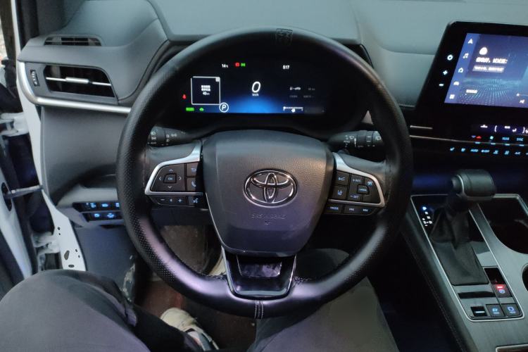 Used Toyota SIENNA 2021 2.5L Hybrid Ultimate Edition