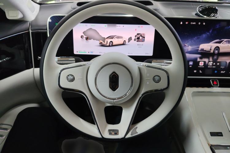 Used Hima S800 2025 Model, Range-Extended Starlight Executive Edition, 4 Seats Steering Wheel