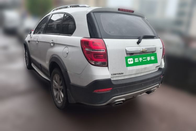 Used Chevrolet Captiva 2015 2.4L 4x4 Flagship Edition 7-Seater