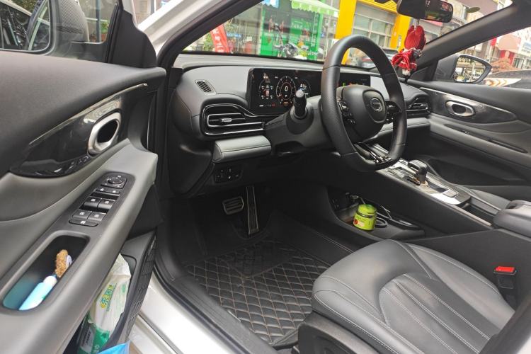 Used GAC Trumpchi EMPOW 2024 270T DCT Yingbao R-Style Edition Driver Seat