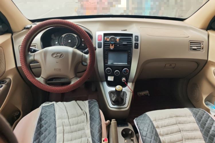 Used Hyundai Tucson 2009 2.0L Manual Two-Wheel Drive Fashion Edition
