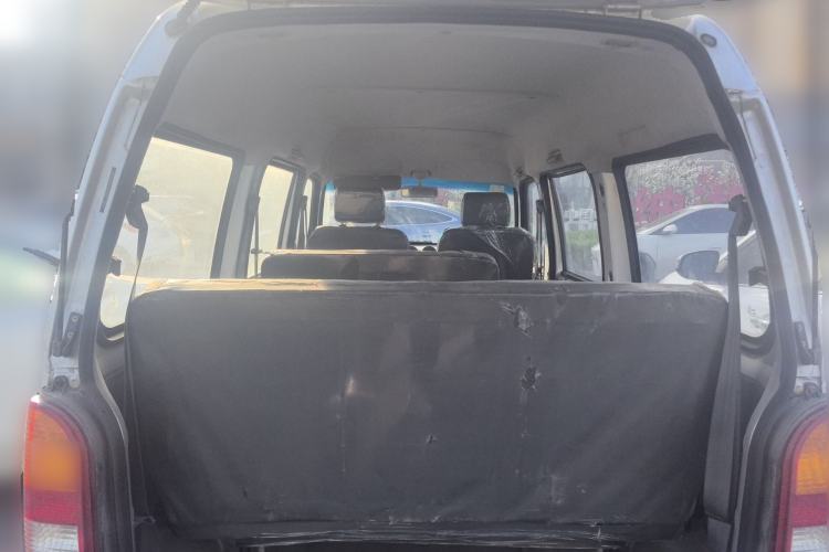 Used Dongfeng Xiaokang K07 2015 1.0L Practical E-commerce Version AF10-12 Trunk