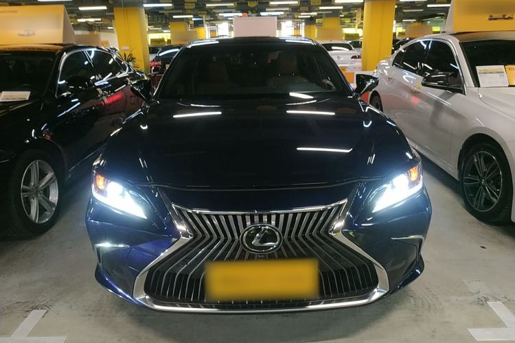 Used Lexus ES 2020 200 Excellence Edition
