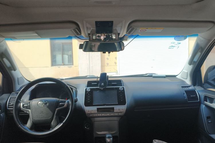 Used Toyota Prado 2018 3.5L Automatic TX-L with Rear-Mounted Spare Tire Center Console