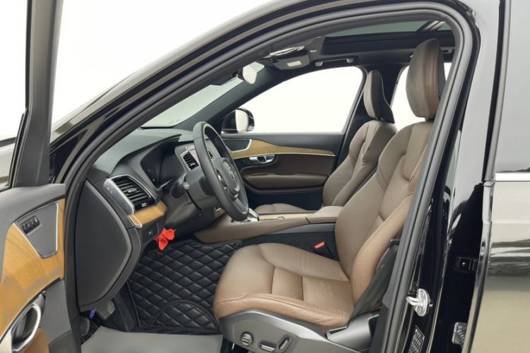 Used Volvo XC90 2024 B6 Zhiyi Luxury 7-Seater Interior 5