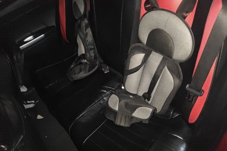 Used Toyota YARiS L Zhi Xuan 2015 1.5E Automatic Charm Edition Left Rear Seat