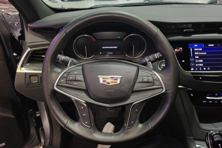 Used Cadillac XT5 2022 2.0T Four-Wheel Drive Luxury Version (Hummingbird Edition) Steering Wheel