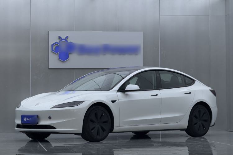 Used Tesla Model 3 2023 Long-Range All-Wheel-Drive Version