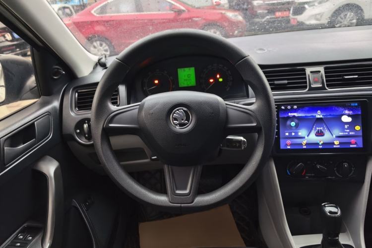 Used Skoda Rapid 2016 1.6L Automatic Front-Wheel Drive Model
