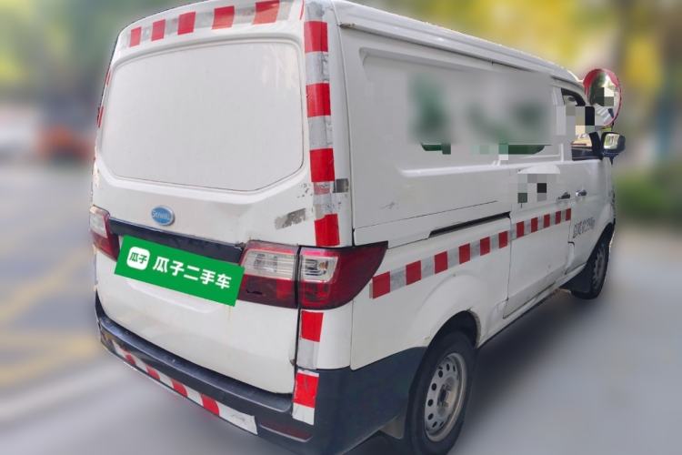 Used Skywell D07 Entrepreneur 2020 All-Electric Van Logistics Vehicle Standard Version with 41.21 kWh Lithium Iron Phosphate Battery