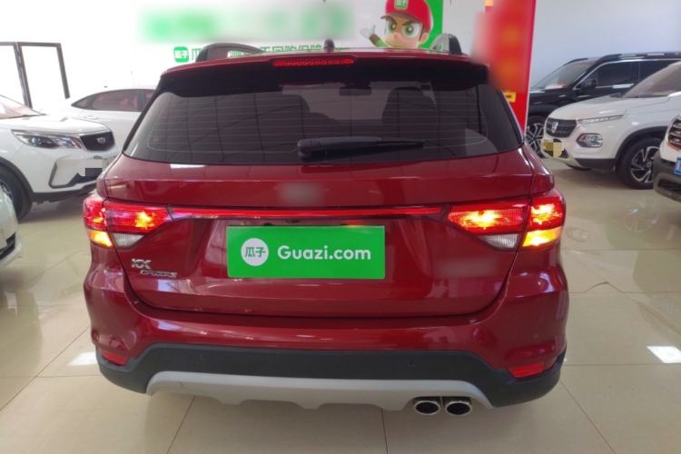 Used Kia KX Cross 2017 1.4L AT GLS
