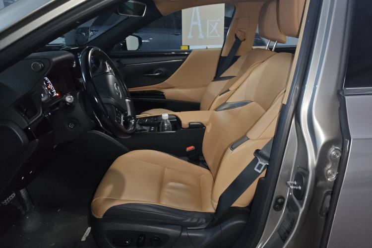 Used Lexus ES 2021 300h Excellence Edition