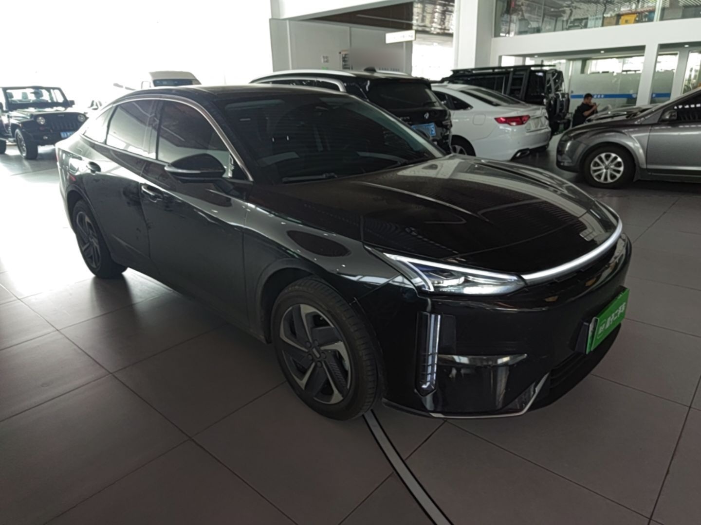 Geely Galaxy L6 2025 EM-i 140km Explorer+ Edition — снимка 3