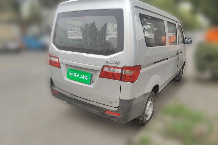 Used Jinbei Hiace X30 2024 1.5L Champion Edition Passenger Vehicle 5/6/7 Seats
