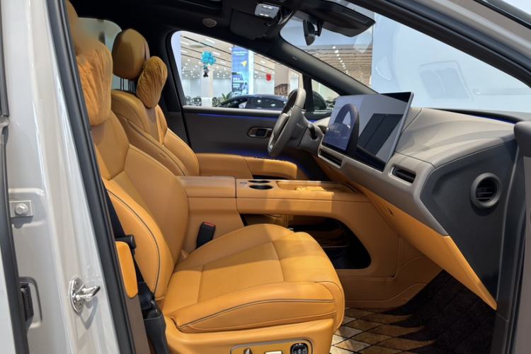 Used Li Auto Li Auto i8 2025 Model Standard Version