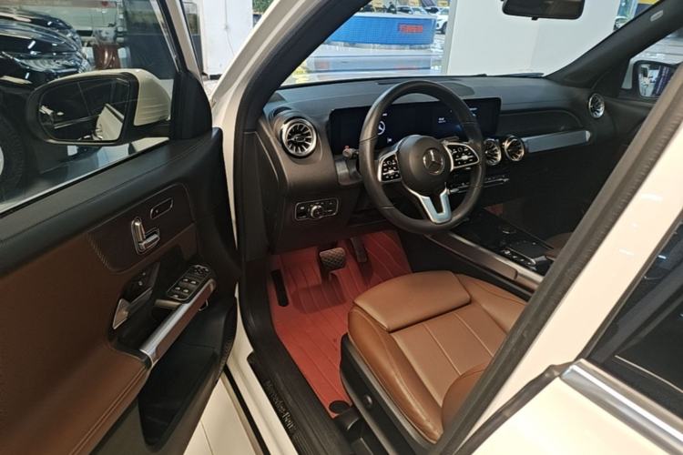 Used Mercedes-Benz GLB 2022 Updated GLB 200 Fashion Edition